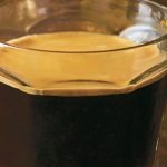 Preparar un carajillo en casa.